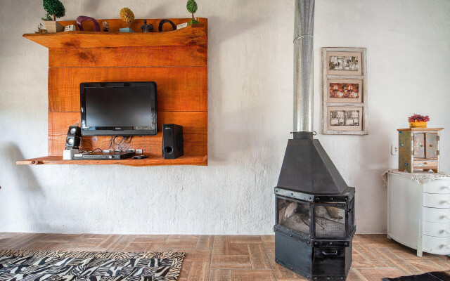 Charmosa casa na serra em Canela EMC1220