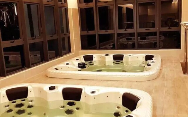 Atlantis Residence B