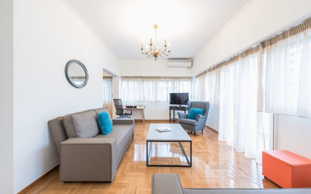 Spacious Holiday Family Home  by Cloudkeys