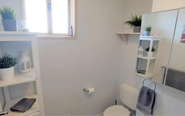 Sky High on Arundel - central Fremantle apartment