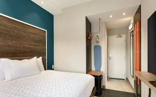 Tru by Hilton Charlotte Ayrsley