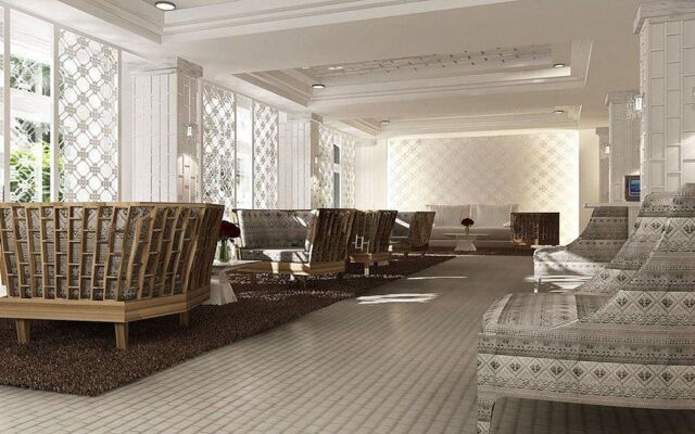 Ploy Palace Hotel