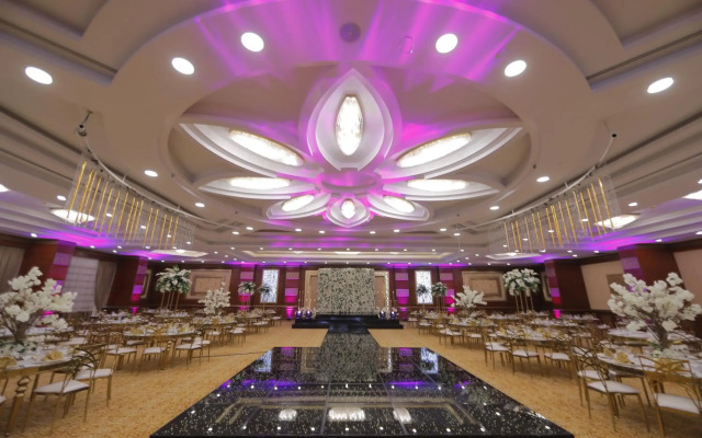 Tolip Gardens Hotel