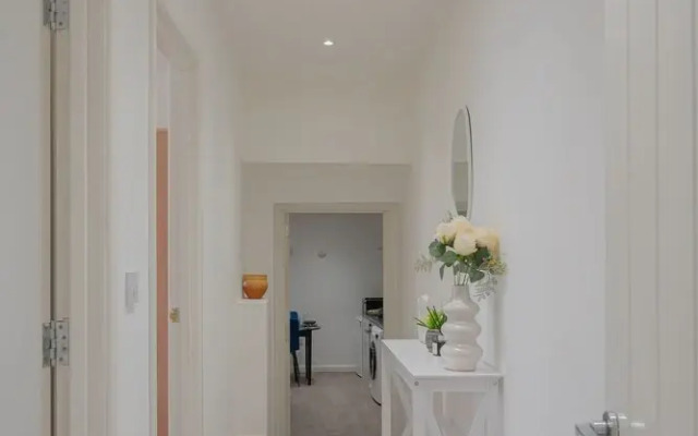 2br-sleeps5-citycentre-ws98