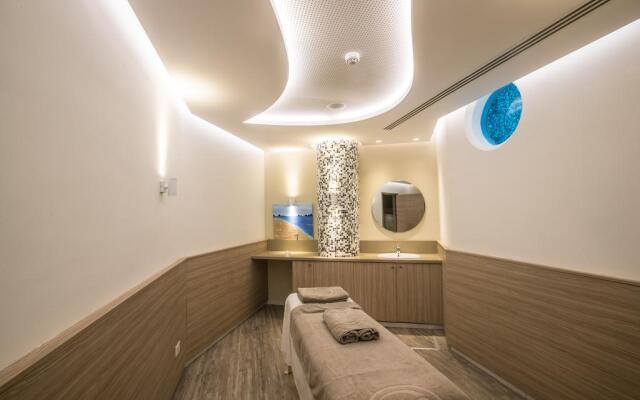 Vassos Nissi Plage Hotel & Spa