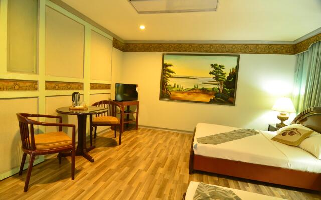 Holiday Plaza Hotel - Cebu