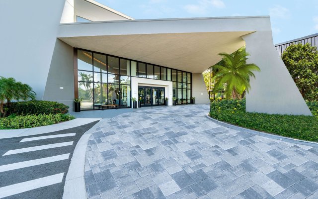 DoubleTree Suites by Hilton Hotel Tampa Bay