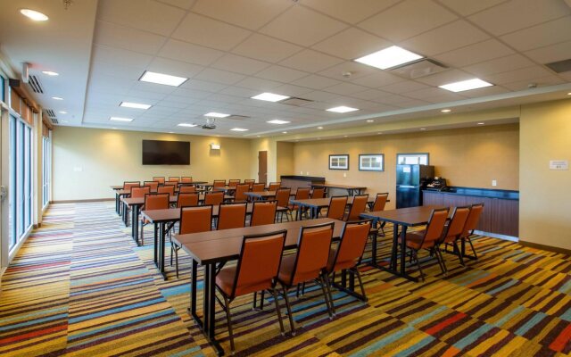 Fairfield Inn & Suites Jamestown