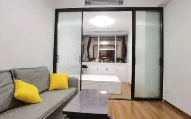 Shenzhen Dabai Apartment (Chegongmiao Branch)