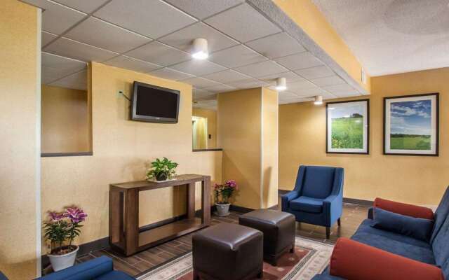 Quality Inn Hayti North