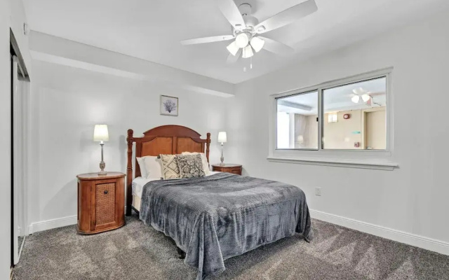 Emerald Beach 2336