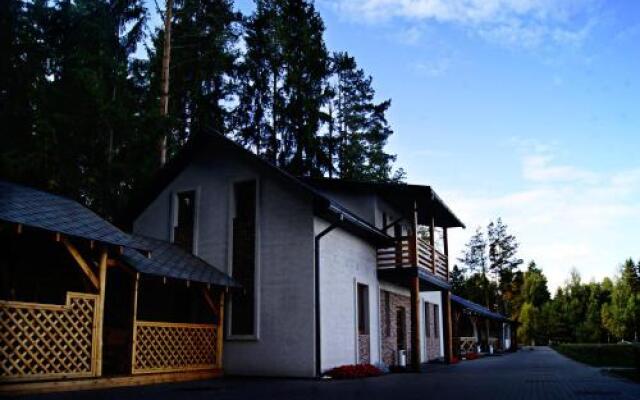 Viesu nams Raibais Asaris