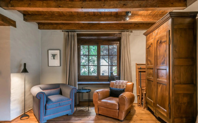 Casa Es Pletieus by Totiaran