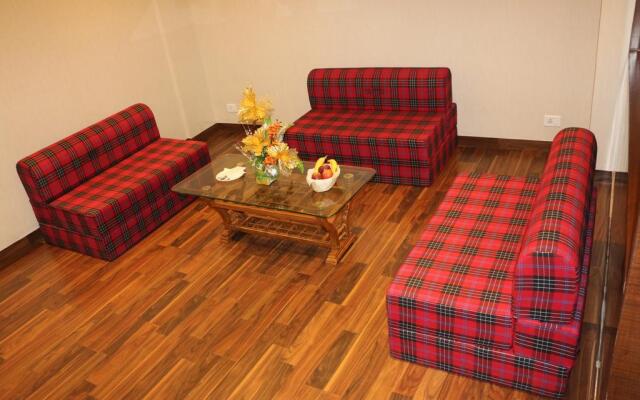 Hotel Lakhdatar