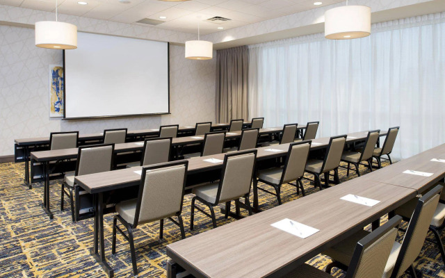 Hampton Inn & Suites Grand Rapids Downtown