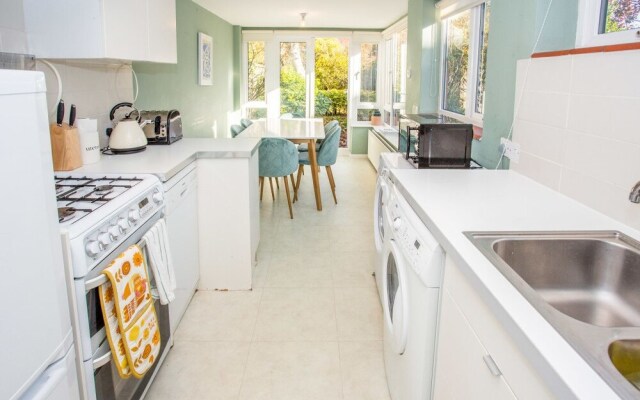 Large 4 Bed House in Beautiful Summertown Oxford