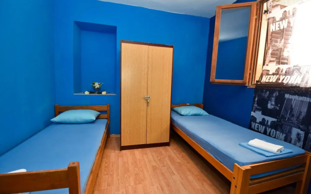 Simple and Central Hostel