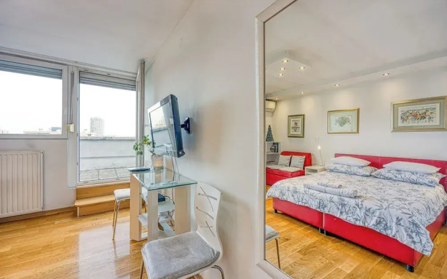 New Cozy Penthouse With Panoramic View