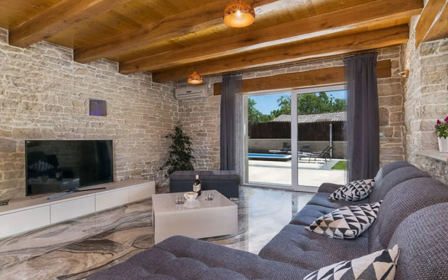 Villa Patrick Comfortable Holiday Residence