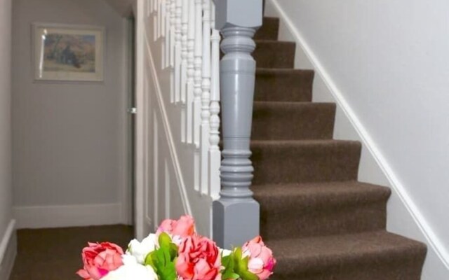 Croydon Luxurious Home