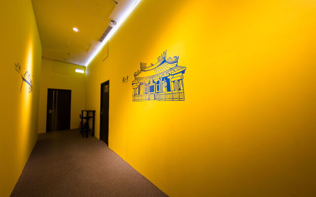 SleepBox Hotel - Ximen