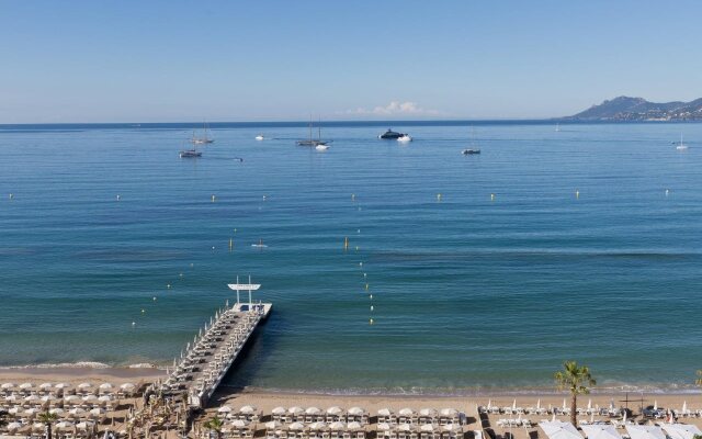 Carlton Cannes, a Regent Hotel