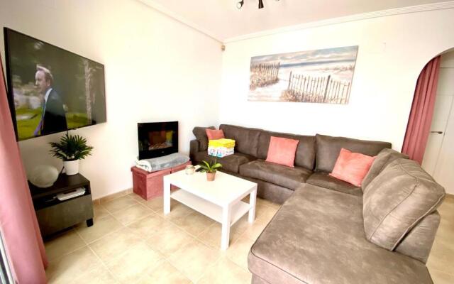 Beautiful Bungalow in front of the Beach with pool