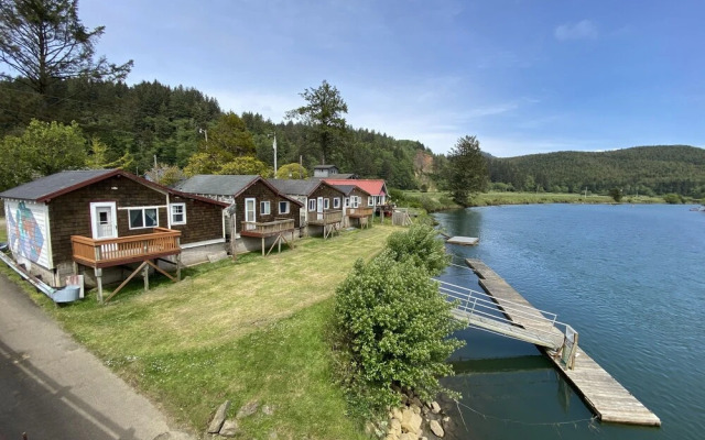 Raines Resort Cabins & RV