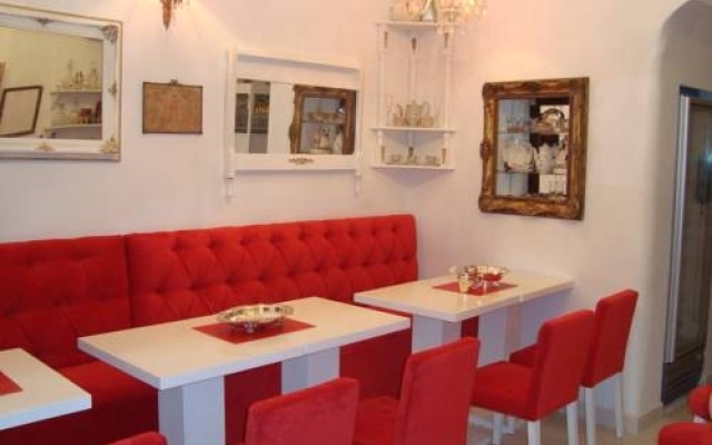 Voyage Recoleta Hostel
