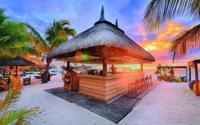 Dinarobin Beachcomber