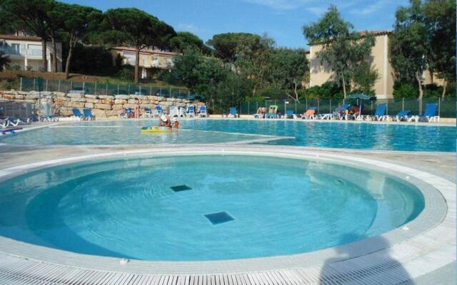 Appartement Sainte-Maxime, 3 pièces, 6 personnes - FR-1-226-189
