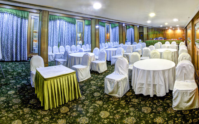 Benzz Park, Chennai