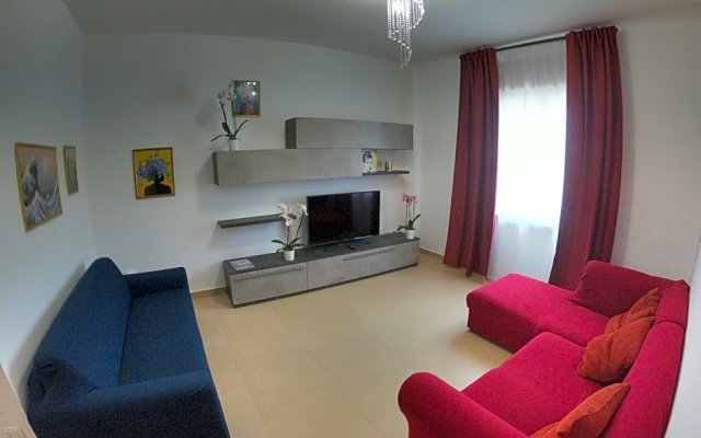 Caserta Royale Apartment