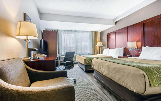 Holiday Inn Express Hotel andamp; Suites Collingwo