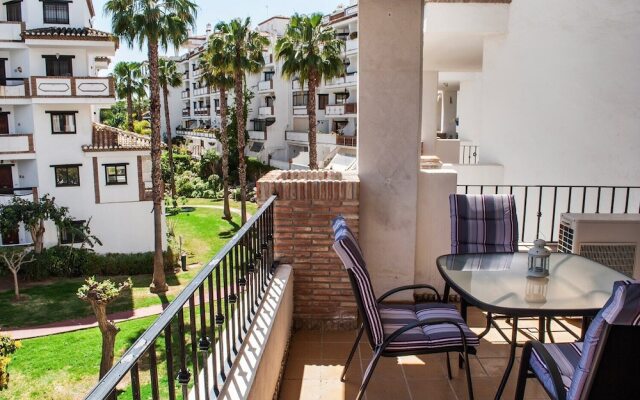 2BR Apartment in Calahonda Near the Beach Ref 91