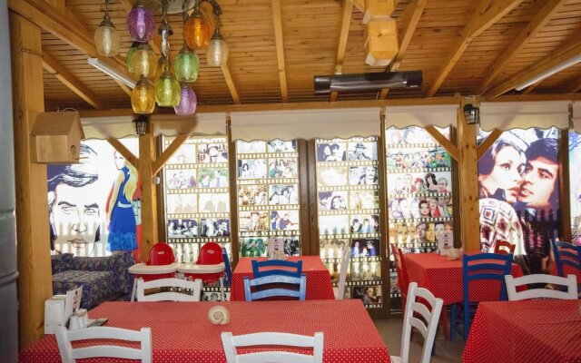 Yeni Bademli Konukevi