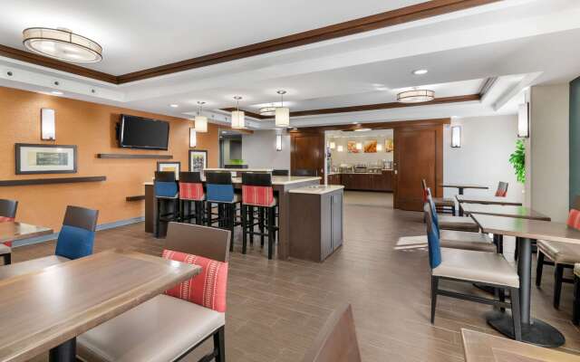 Comfort Inn Manchester Airport