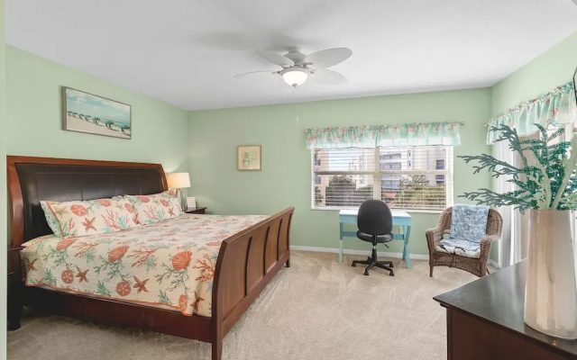 Oceanwalk 8-407