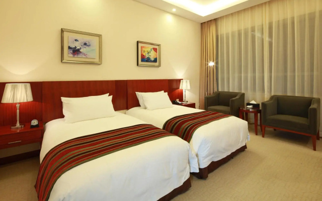 Shanghai Southern Airlines Pearl Hotel