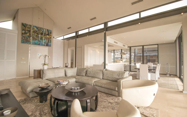 Mountain Marina Luxury Apartments