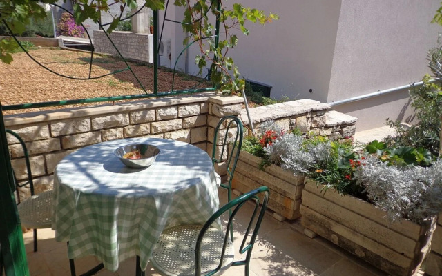 Brane - 150m From sea - A1