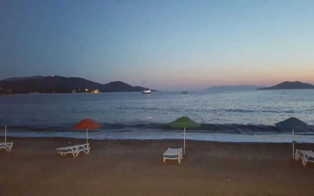 Deniz Hotel