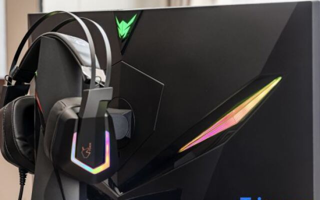 YUNIK Esports Hotel (Taizhou College Store)