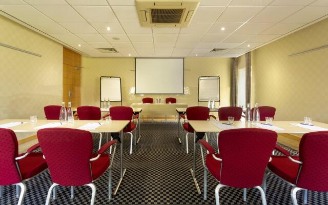 Holiday Inn Express Southampton M27 Jct7, an IHG Hotel