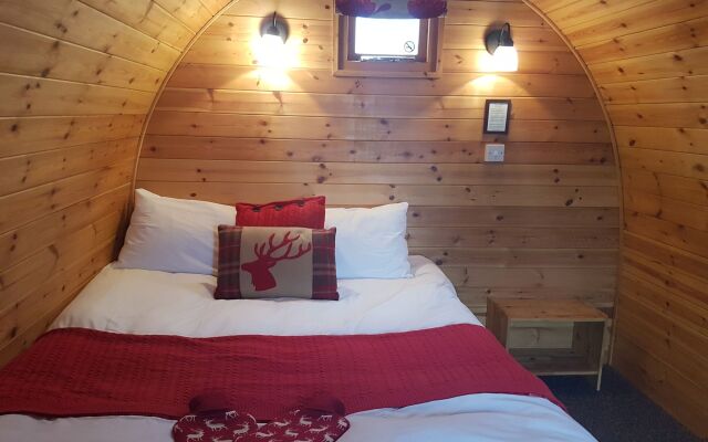 The Little Hide - Grown Up Glamping