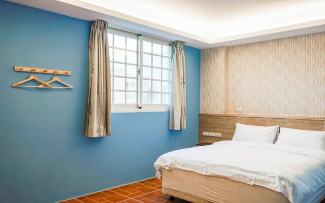 TipsyHotel
