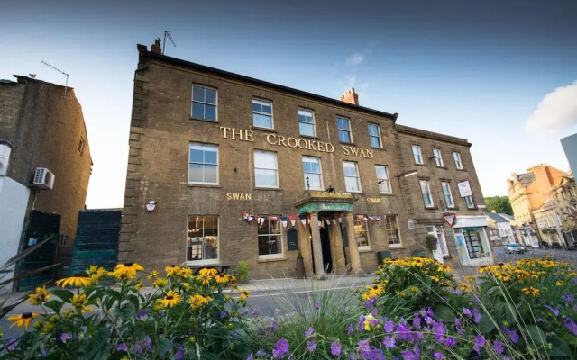 The Crooked Swan