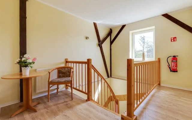 Spacious Family Haven in Kropelin