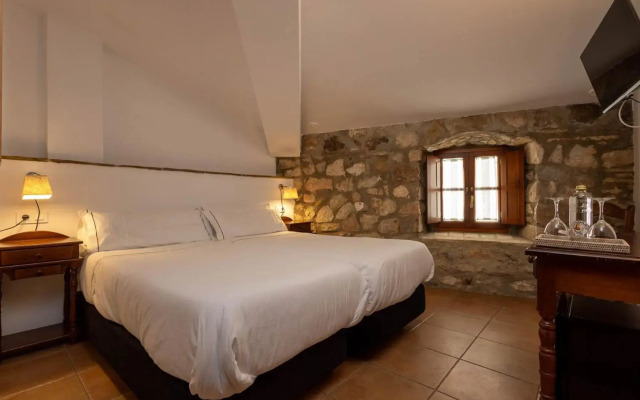 TUGASA Hotel La Posada