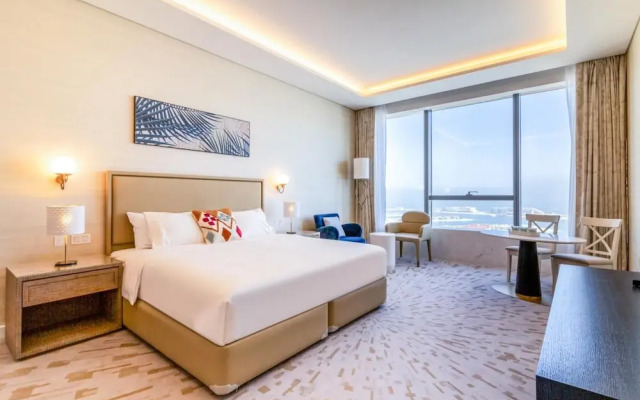 Spacious Studio With a View of The Atlantis